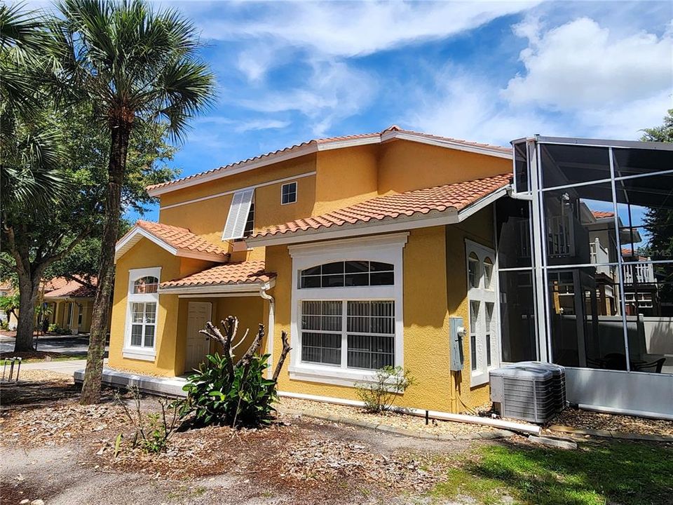 En Venta: $279,900 (4 camas, 3 baños, 1645 Pies cuadrados)