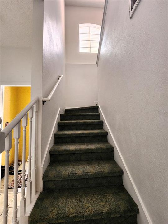 En Venta: $279,900 (4 camas, 3 baños, 1645 Pies cuadrados)