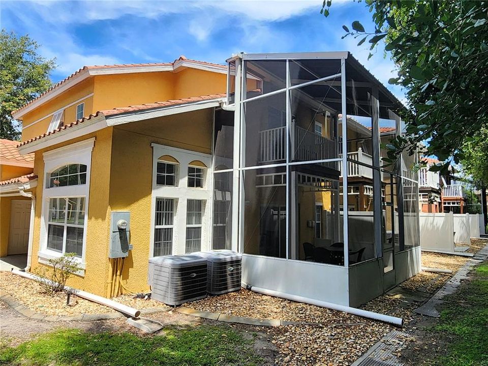En Venta: $279,900 (4 camas, 3 baños, 1645 Pies cuadrados)