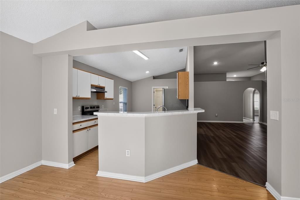 For Sale: $374,900 (3 beds, 2 baths, 1874 Square Feet)