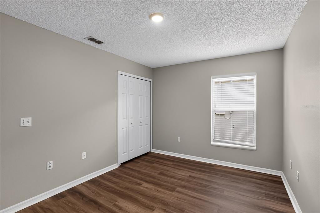 For Sale: $374,900 (3 beds, 2 baths, 1874 Square Feet)