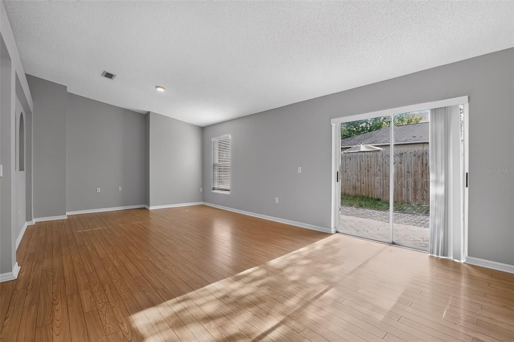 For Sale: $374,900 (3 beds, 2 baths, 1874 Square Feet)