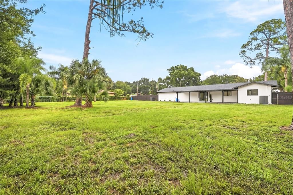 Activo con contrato: $750,000 (4 camas, 2 baños, 1893 Pies cuadrados)
