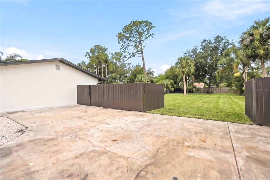 Activo con contrato: $750,000 (4 camas, 2 baños, 1893 Pies cuadrados)