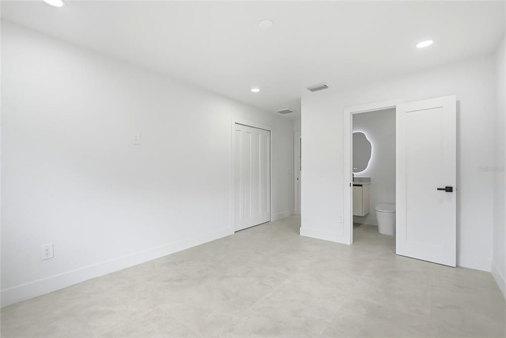 Activo con contrato: $750,000 (4 camas, 2 baños, 1893 Pies cuadrados)