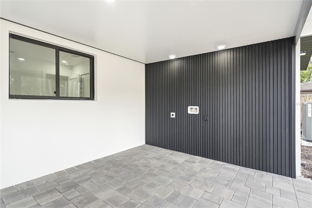 Activo con contrato: $750,000 (4 camas, 2 baños, 1893 Pies cuadrados)