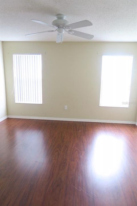 For Rent: $2,050 (3 beds, 2 baths, 1523 Square Feet)