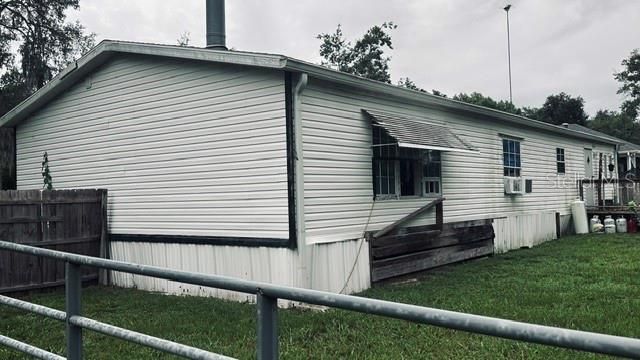 For Sale: $115,000 (3 beds, 2 baths, 1674 Square Feet)