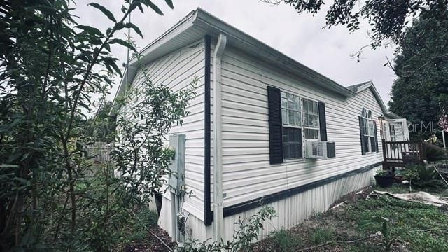For Sale: $115,000 (3 beds, 2 baths, 1674 Square Feet)