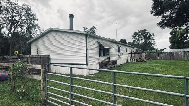 For Sale: $115,000 (3 beds, 2 baths, 1674 Square Feet)