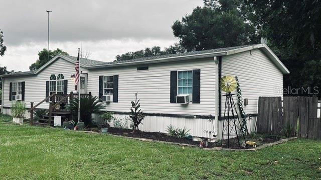 For Sale: $115,000 (3 beds, 2 baths, 1674 Square Feet)