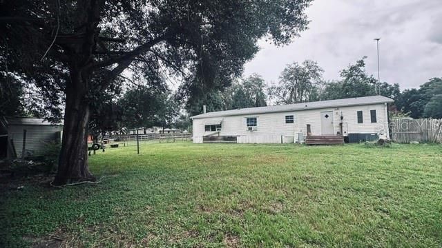 For Sale: $115,000 (3 beds, 2 baths, 1674 Square Feet)
