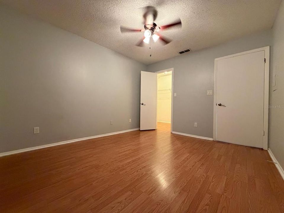 For Rent: $1,900 (2 beds, 2 baths, 918 Square Feet)
