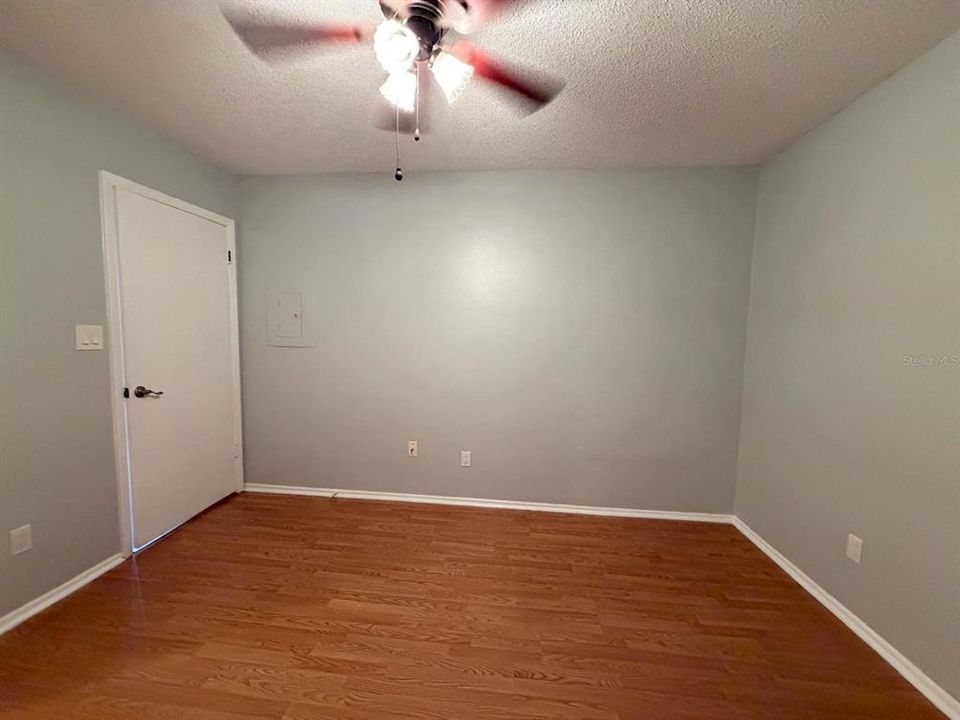 For Rent: $1,900 (2 beds, 2 baths, 918 Square Feet)