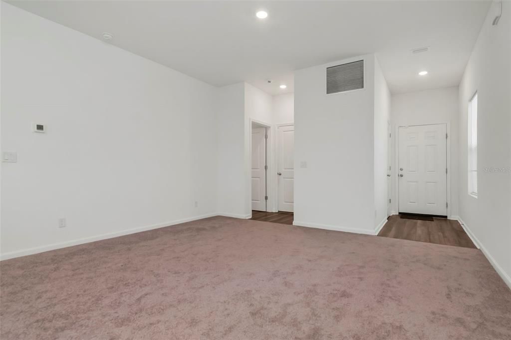 For Sale: $329,500 (3 beds, 2 baths, 1365 Square Feet)