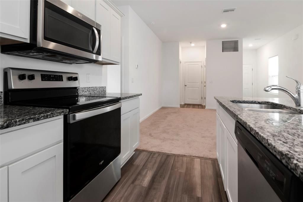 For Sale: $329,500 (3 beds, 2 baths, 1365 Square Feet)