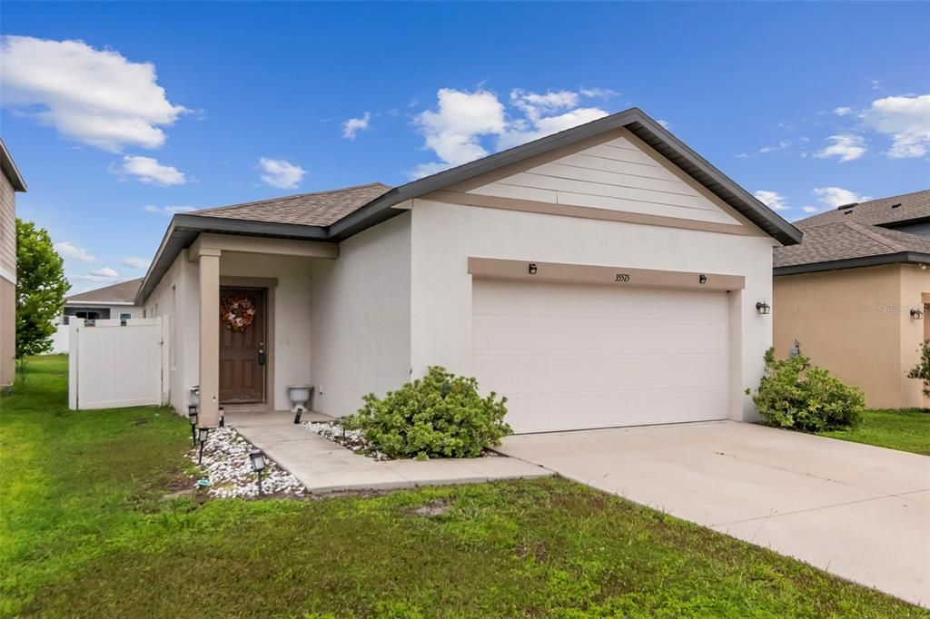 For Sale: $329,500 (3 beds, 2 baths, 1365 Square Feet)