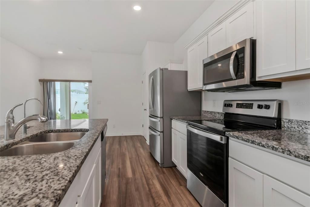 For Sale: $329,500 (3 beds, 2 baths, 1365 Square Feet)