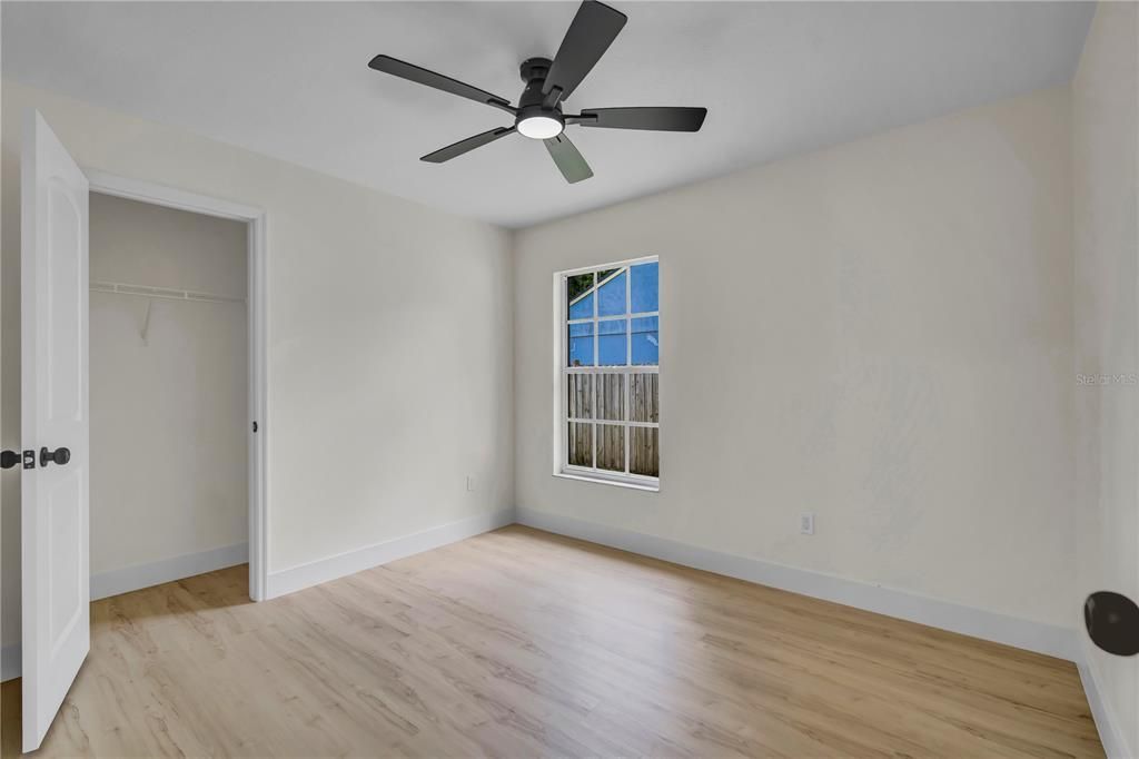 For Sale: $419,999 (3 beds, 2 baths, 1324 Square Feet)