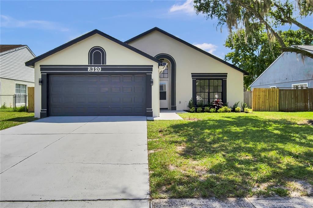For Sale: $419,999 (3 beds, 2 baths, 1324 Square Feet)