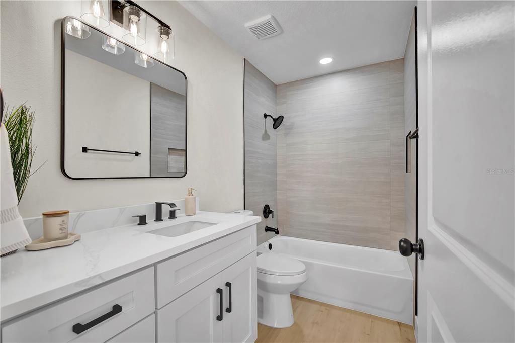 For Sale: $419,999 (3 beds, 2 baths, 1324 Square Feet)