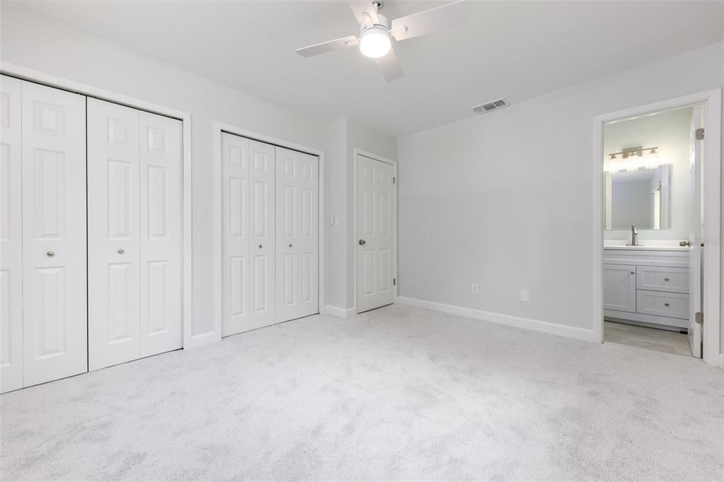 For Rent: $2,300 (3 beds, 2 baths, 1316 Square Feet)