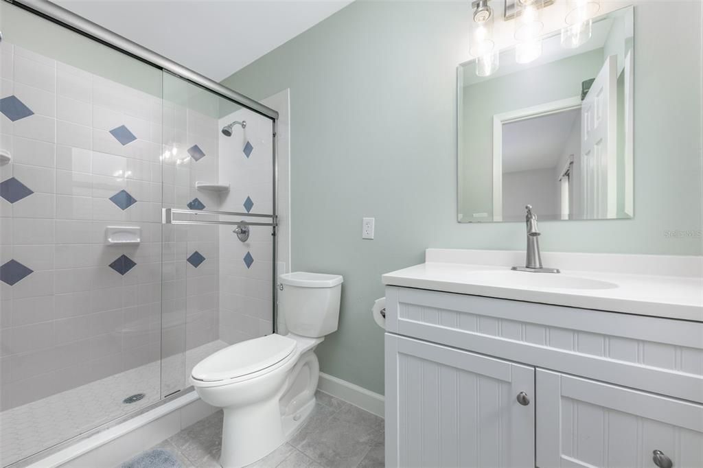 For Rent: $2,300 (3 beds, 2 baths, 1316 Square Feet)