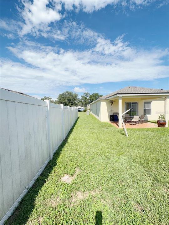 For Rent: $2,250 (3 beds, 2 baths, 1779 Square Feet)