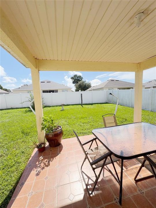 For Rent: $2,250 (3 beds, 2 baths, 1779 Square Feet)