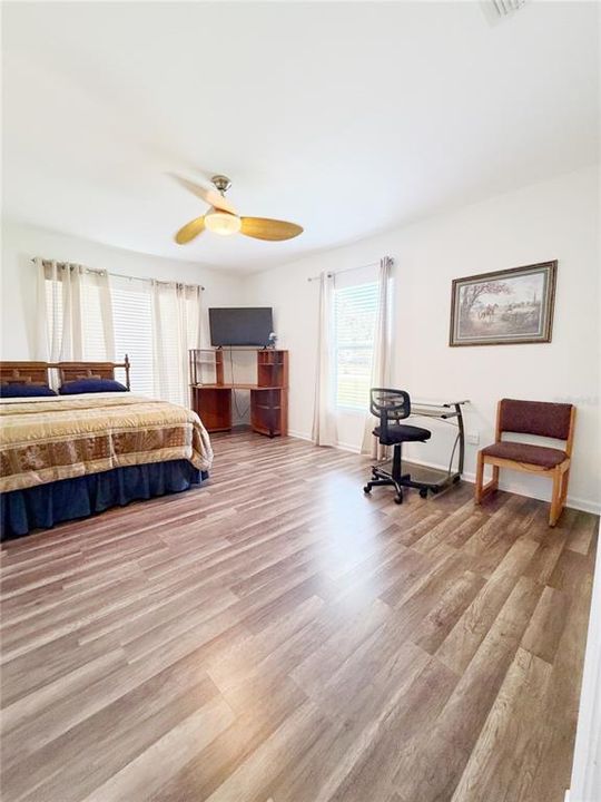 For Rent: $2,250 (3 beds, 2 baths, 1779 Square Feet)