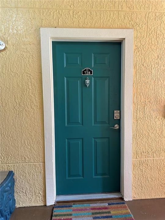 For Rent: $2,600 (2 beds, 2 baths, 1350 Square Feet)