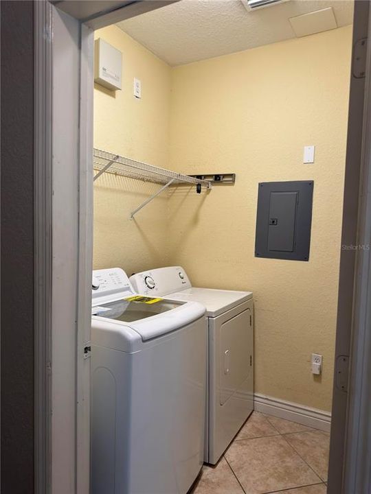 For Rent: $2,600 (2 beds, 2 baths, 1350 Square Feet)