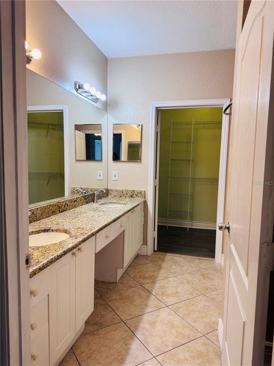 For Rent: $2,600 (2 beds, 2 baths, 1350 Square Feet)