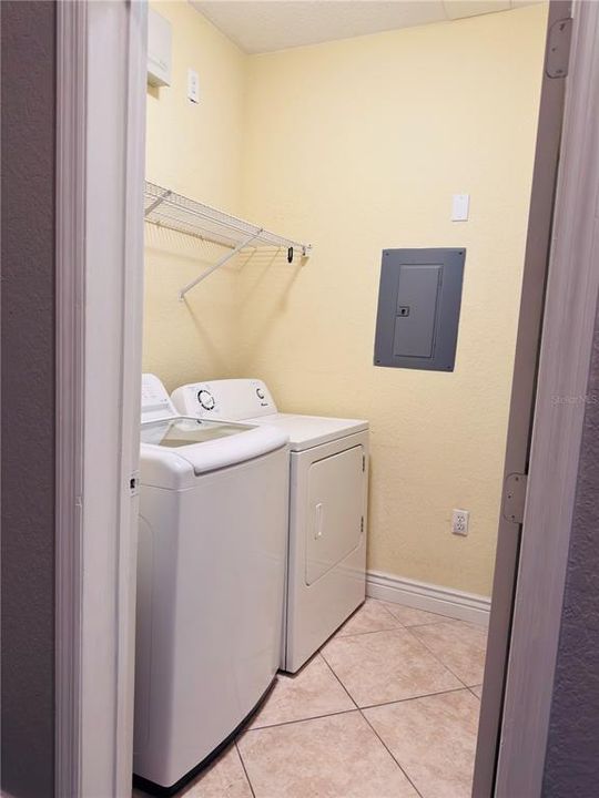 For Rent: $2,600 (2 beds, 2 baths, 1350 Square Feet)