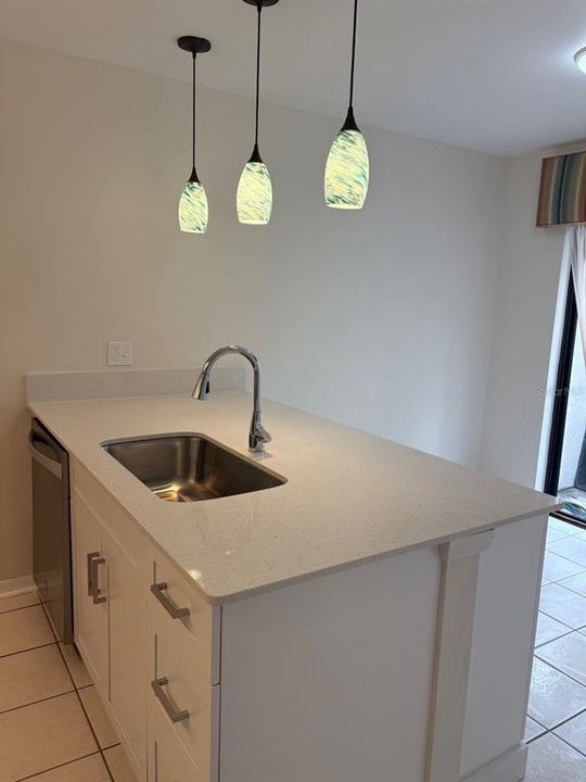 For Rent: $2,000 (2 beds, 2 baths, 1457 Square Feet)