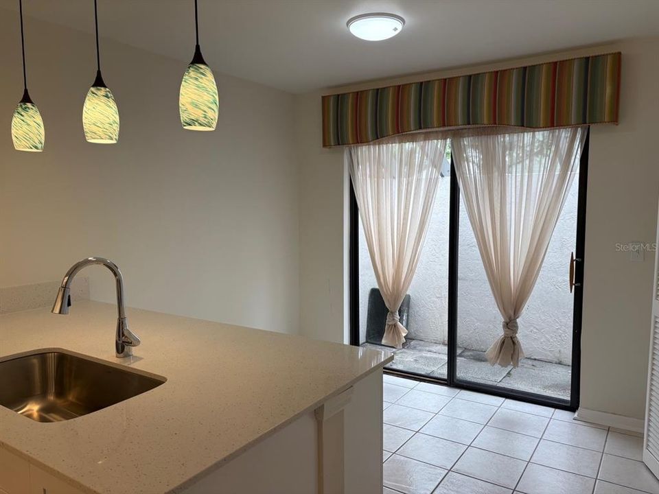 For Rent: $2,000 (2 beds, 2 baths, 1457 Square Feet)