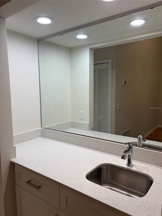 For Rent: $2,000 (2 beds, 2 baths, 1457 Square Feet)