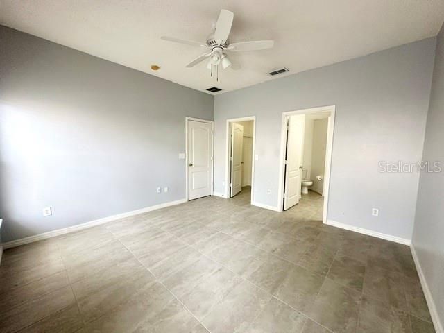 For Rent: $2,100 (3 beds, 2 baths, 1299 Square Feet)