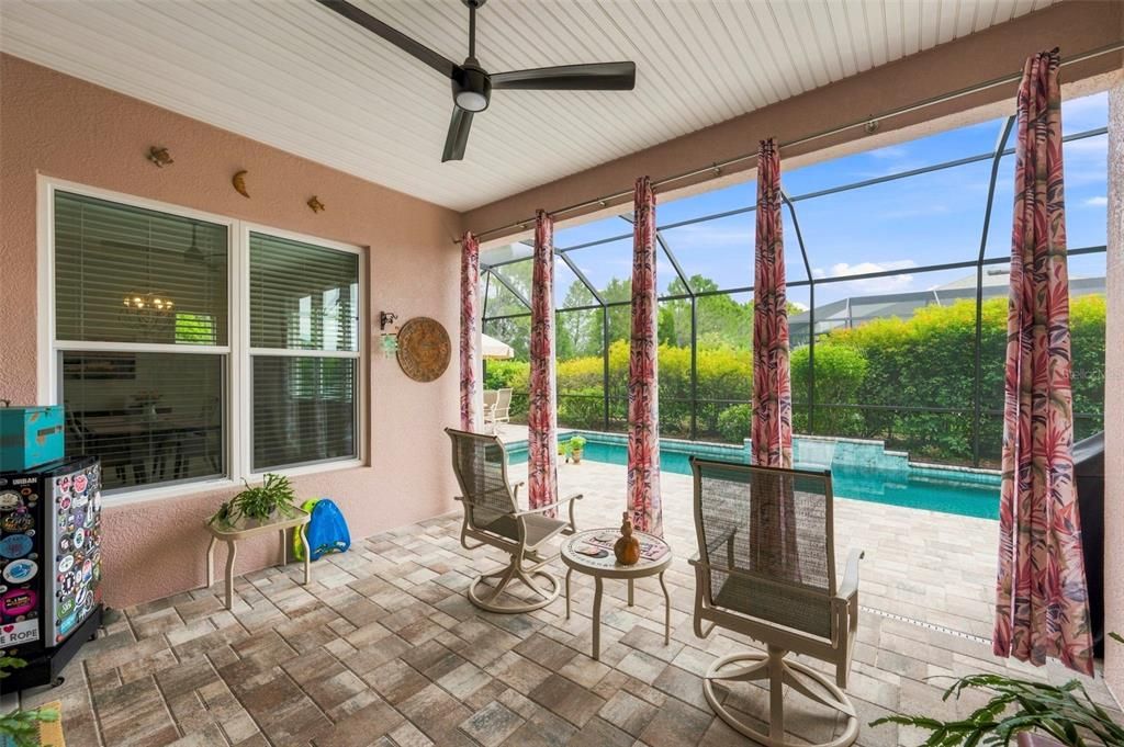 For Sale: $557,000 (3 beds, 2 baths, 2025 Square Feet)