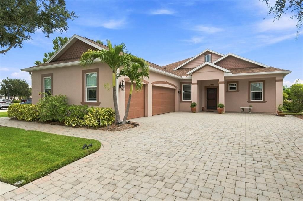 For Sale: $557,000 (3 beds, 2 baths, 2025 Square Feet)