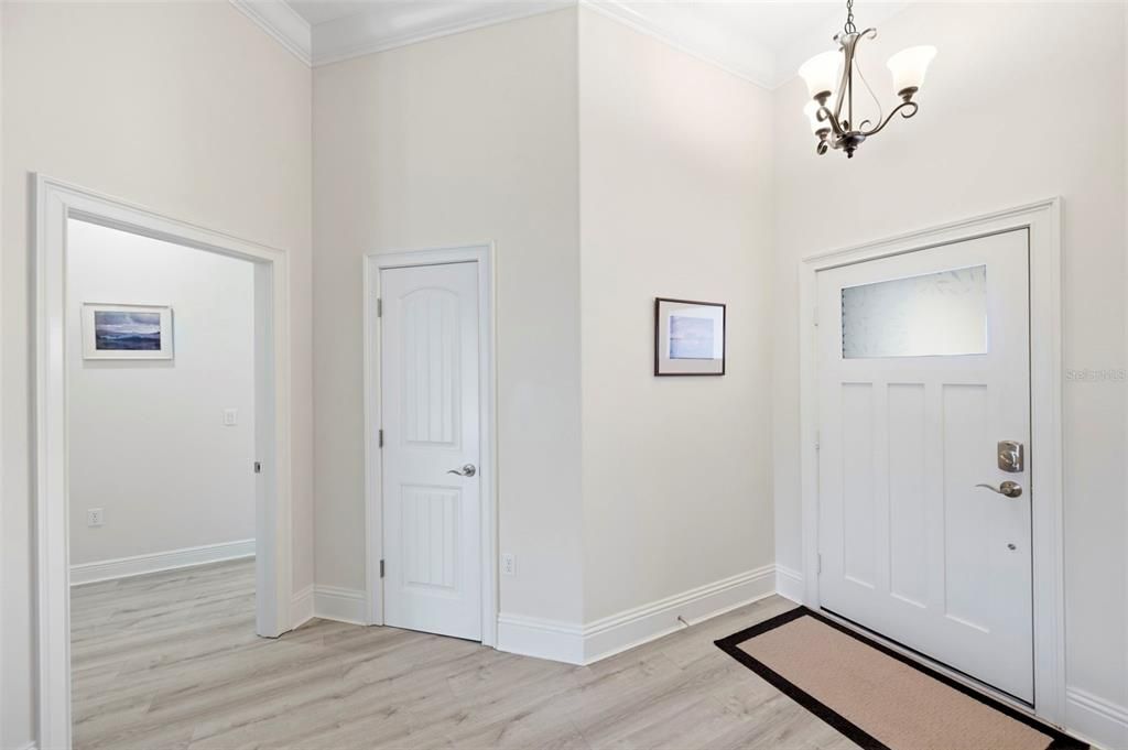 For Sale: $557,000 (3 beds, 2 baths, 2025 Square Feet)