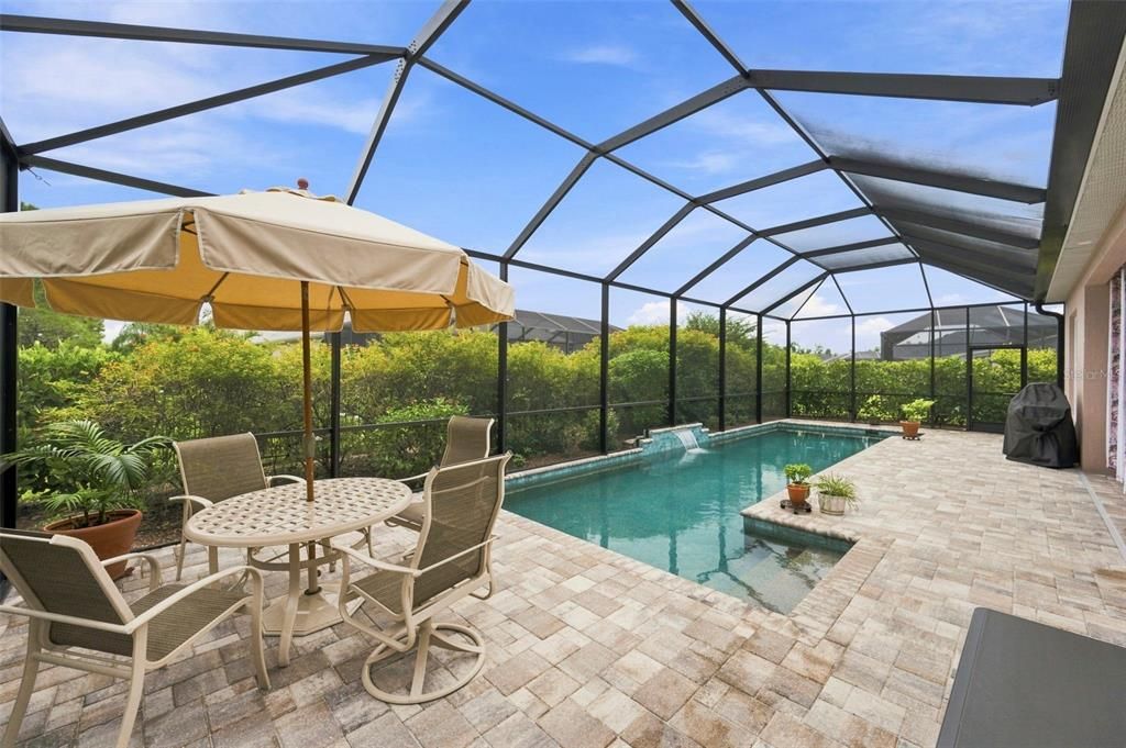 For Sale: $557,000 (3 beds, 2 baths, 2025 Square Feet)