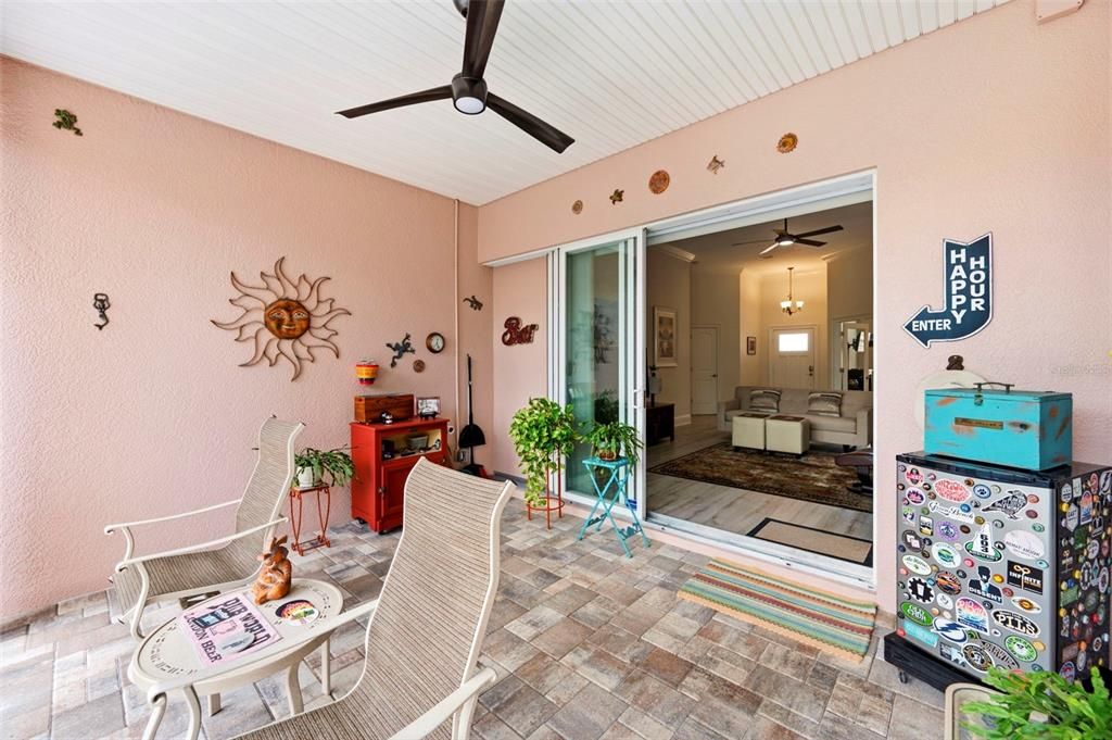 For Sale: $557,000 (3 beds, 2 baths, 2025 Square Feet)