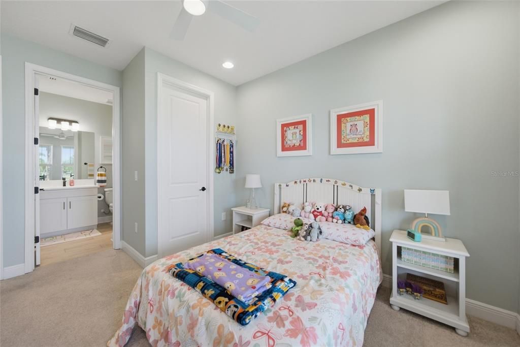 For Sale: $785,000 (3 beds, 3 baths, 2314 Square Feet)