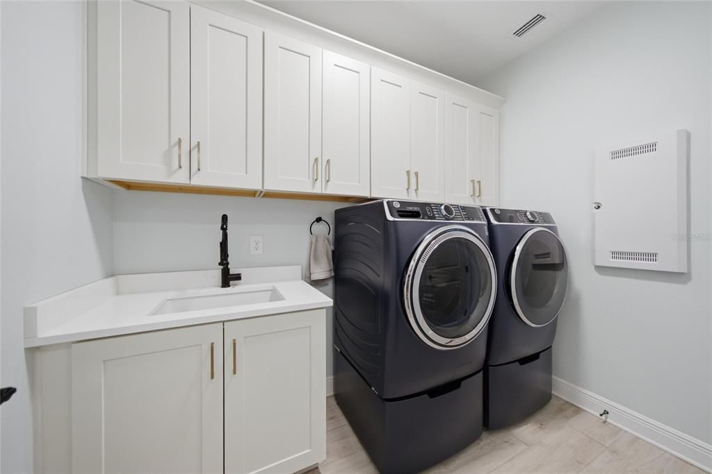 For Sale: $785,000 (3 beds, 3 baths, 2314 Square Feet)