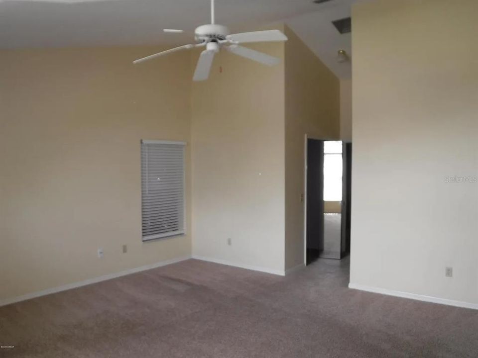For Sale: $360,000 (3 beds, 2 baths, 2568 Square Feet)