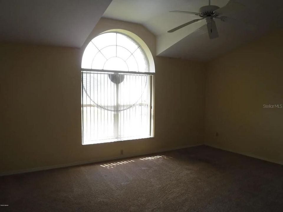 For Sale: $360,000 (3 beds, 2 baths, 2568 Square Feet)