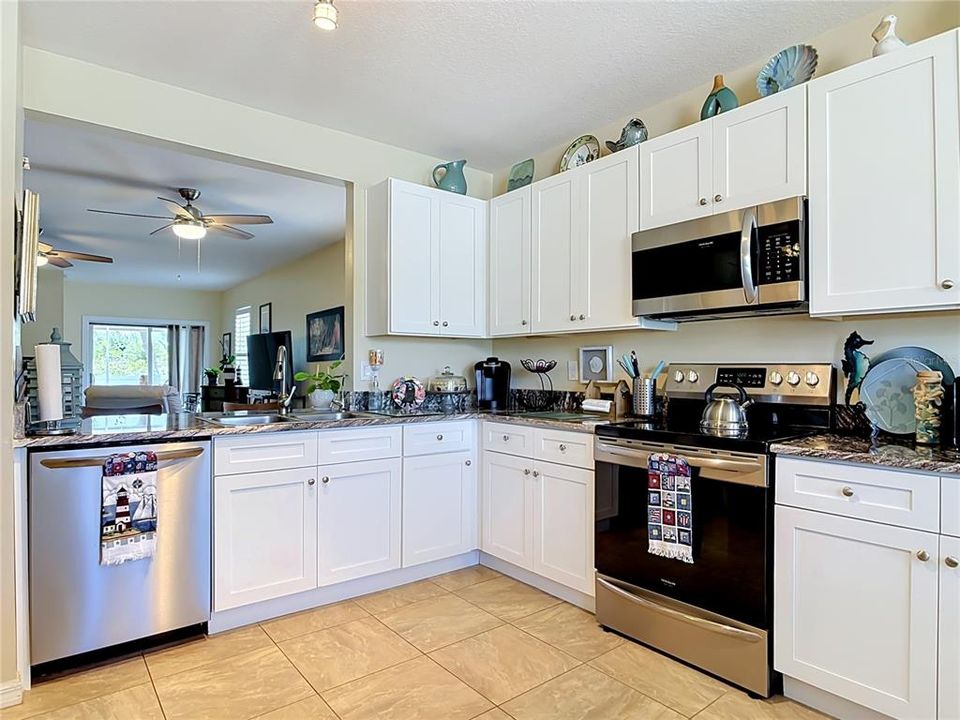 For Sale: $364,803 (3 beds, 2 baths, 1774 Square Feet)