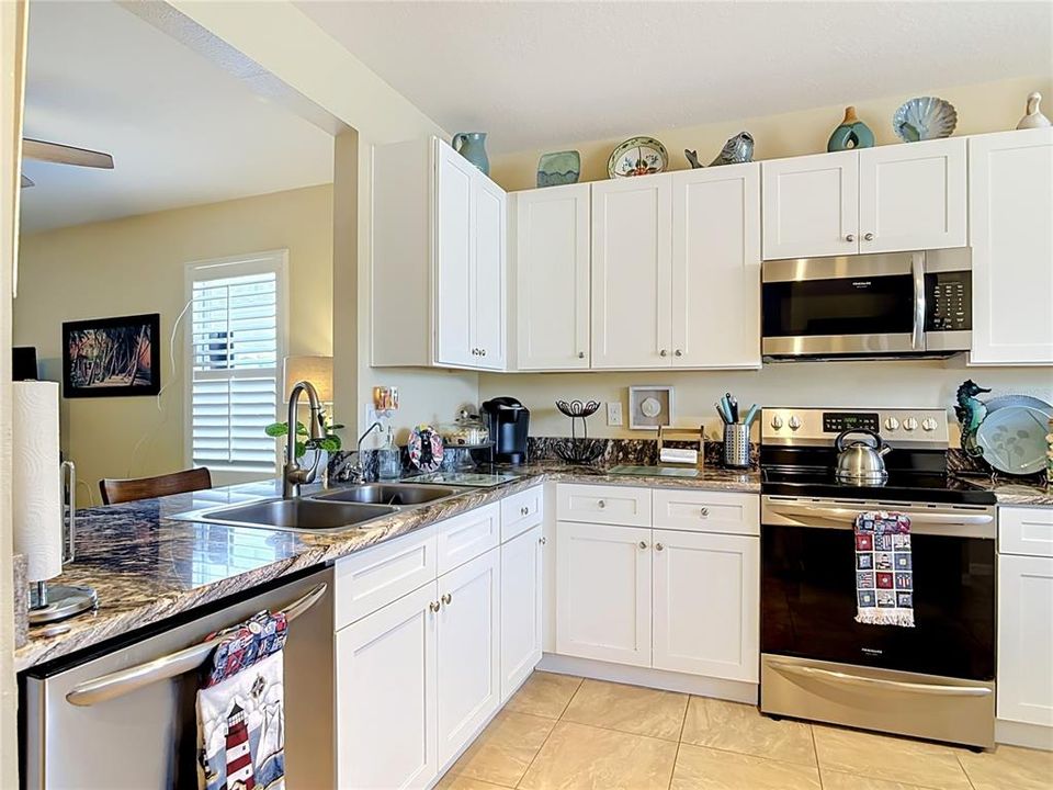For Sale: $364,803 (3 beds, 2 baths, 1774 Square Feet)
