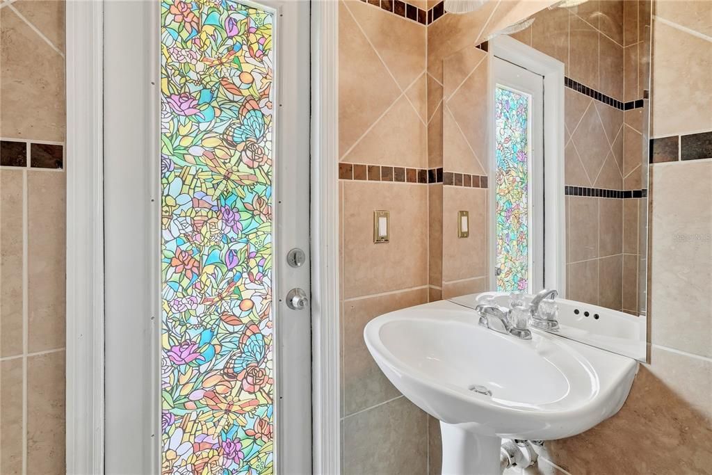 На продажу: $499,999 (5 спален, 2 ванн, 2516 Квадратных фут)